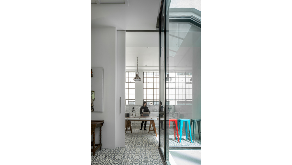 25 antipodes skinlab