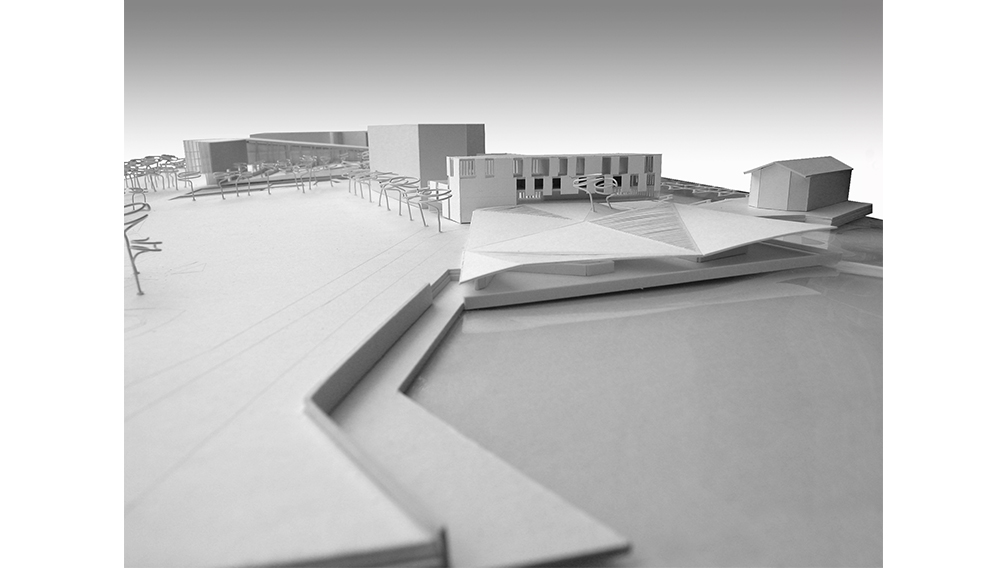 8 promenade model water edge