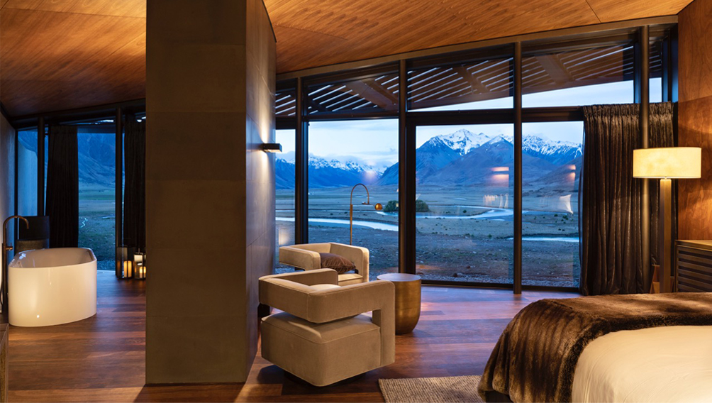 bed suite bluestone bath valley view 